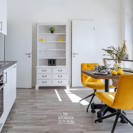 Apartment-5 *