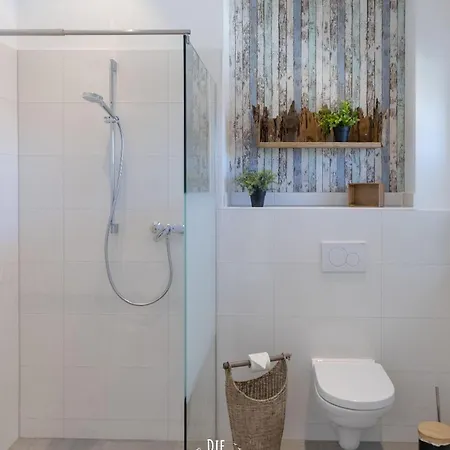 Apartment-5 *